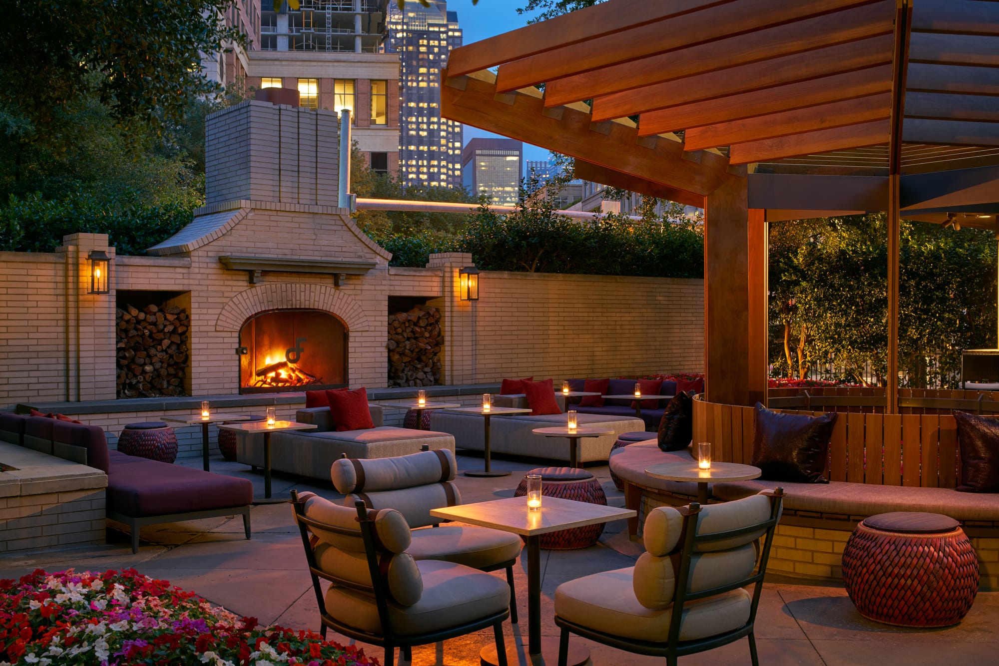 Dine outside at Fearing's Restaurant in Dallas, TX.